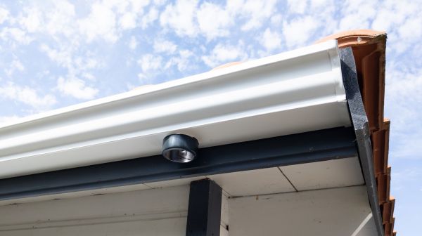 Cost of Seamless Gutters Installation in Puyallup