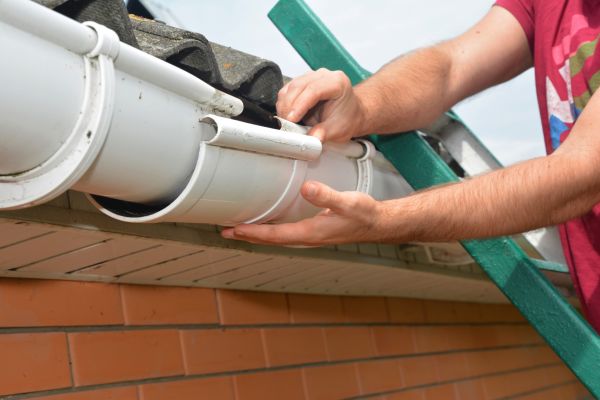 Cost of Large Gutter Repair in Puyallup