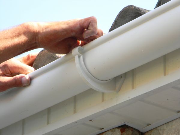 Cost of Plastic Gutter Repair in Puyallup